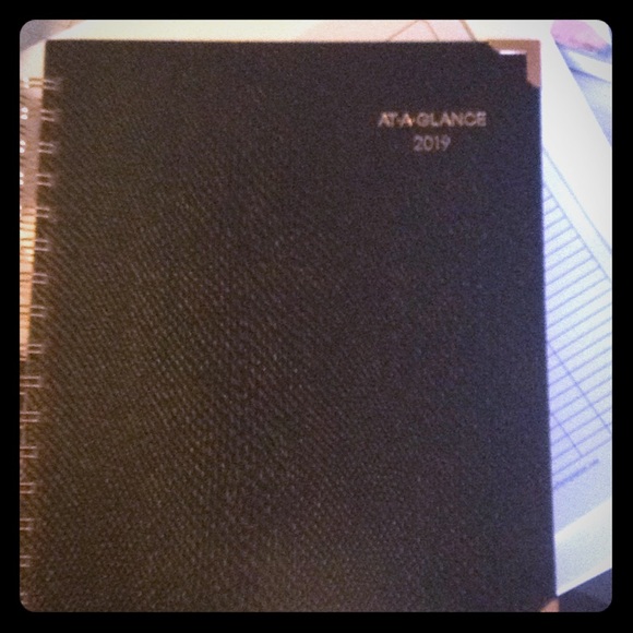 At a glance - Picture 1 of 3